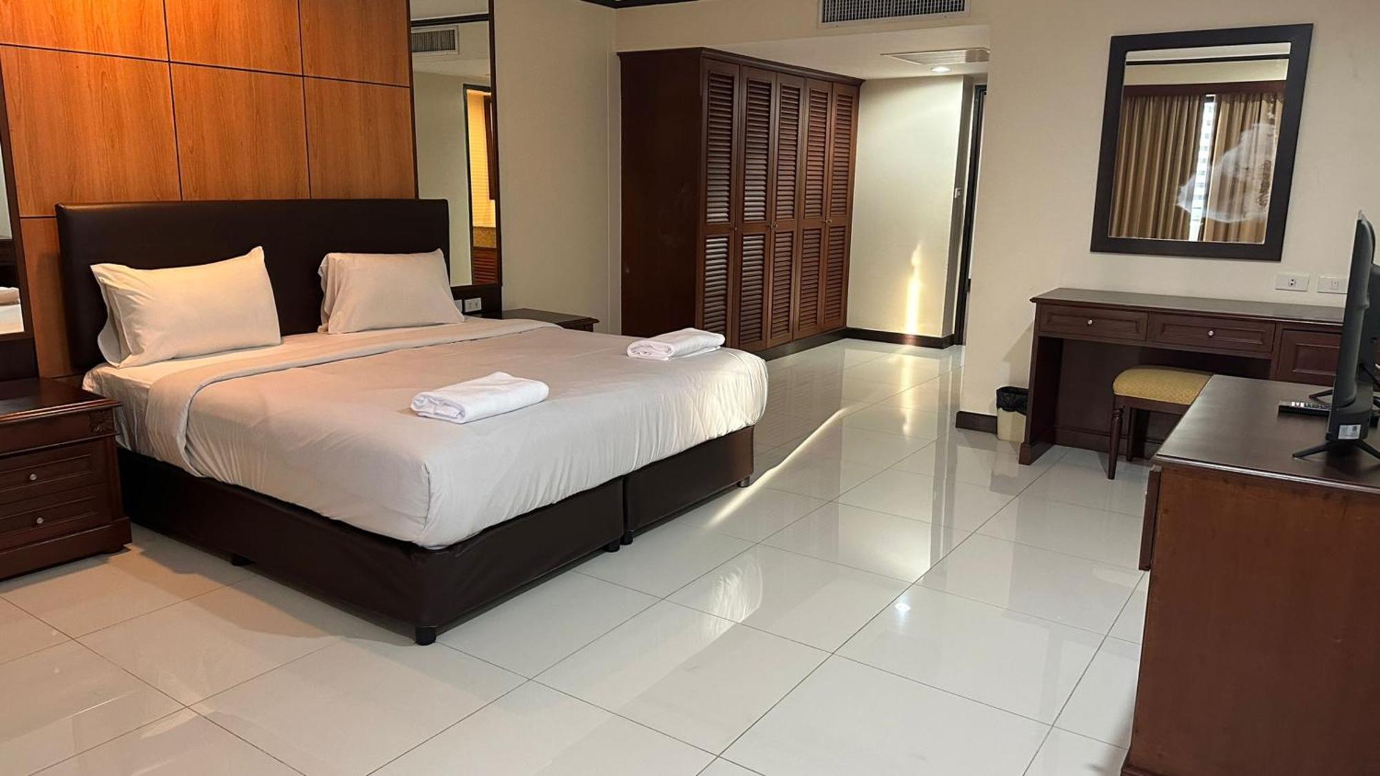 Omni Tower Sukhumvit Nana Direct Hotel Bangkok Eksteriør billede