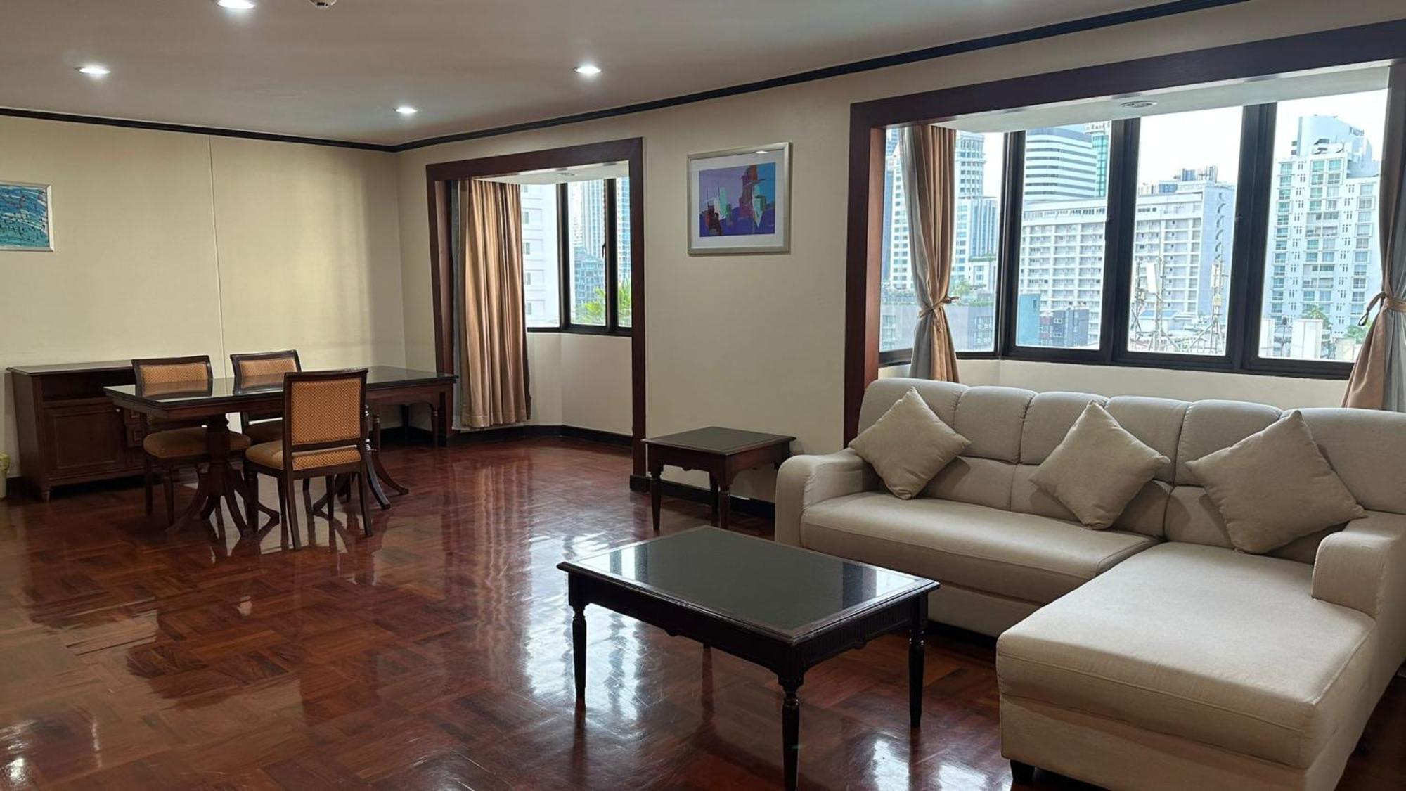 Omni Tower Sukhumvit Nana Direct Hotel Bangkok Eksteriør billede