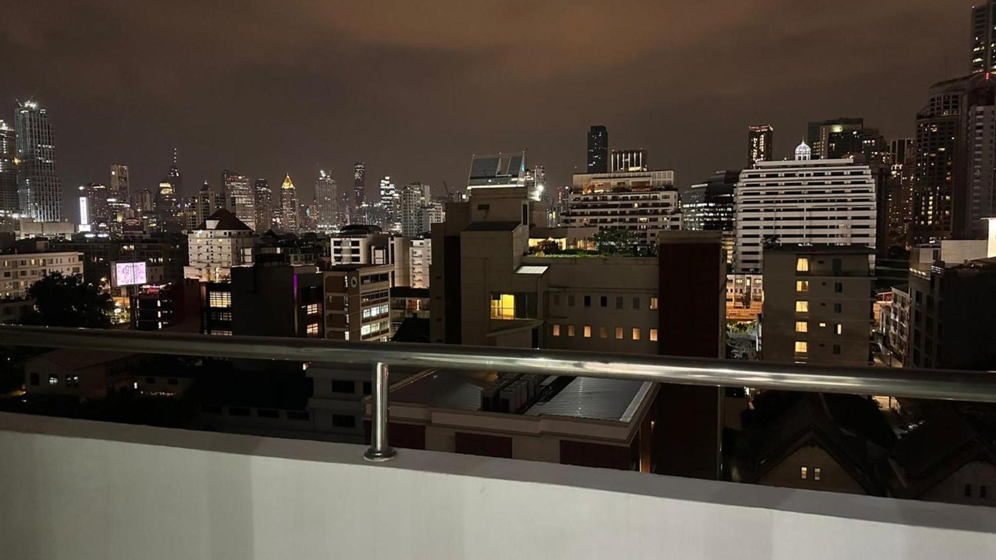 Omni Tower Sukhumvit Nana Direct Hotel Bangkok Eksteriør billede