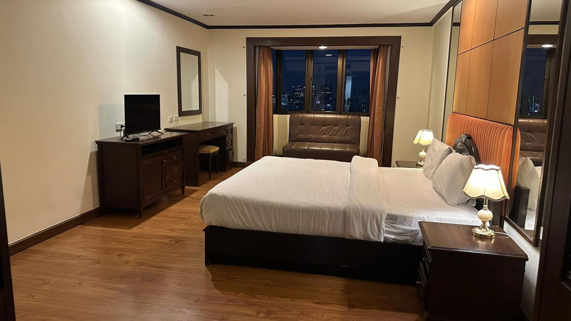 Omni Tower Sukhumvit Nana Direct Hotel Bangkok Eksteriør billede