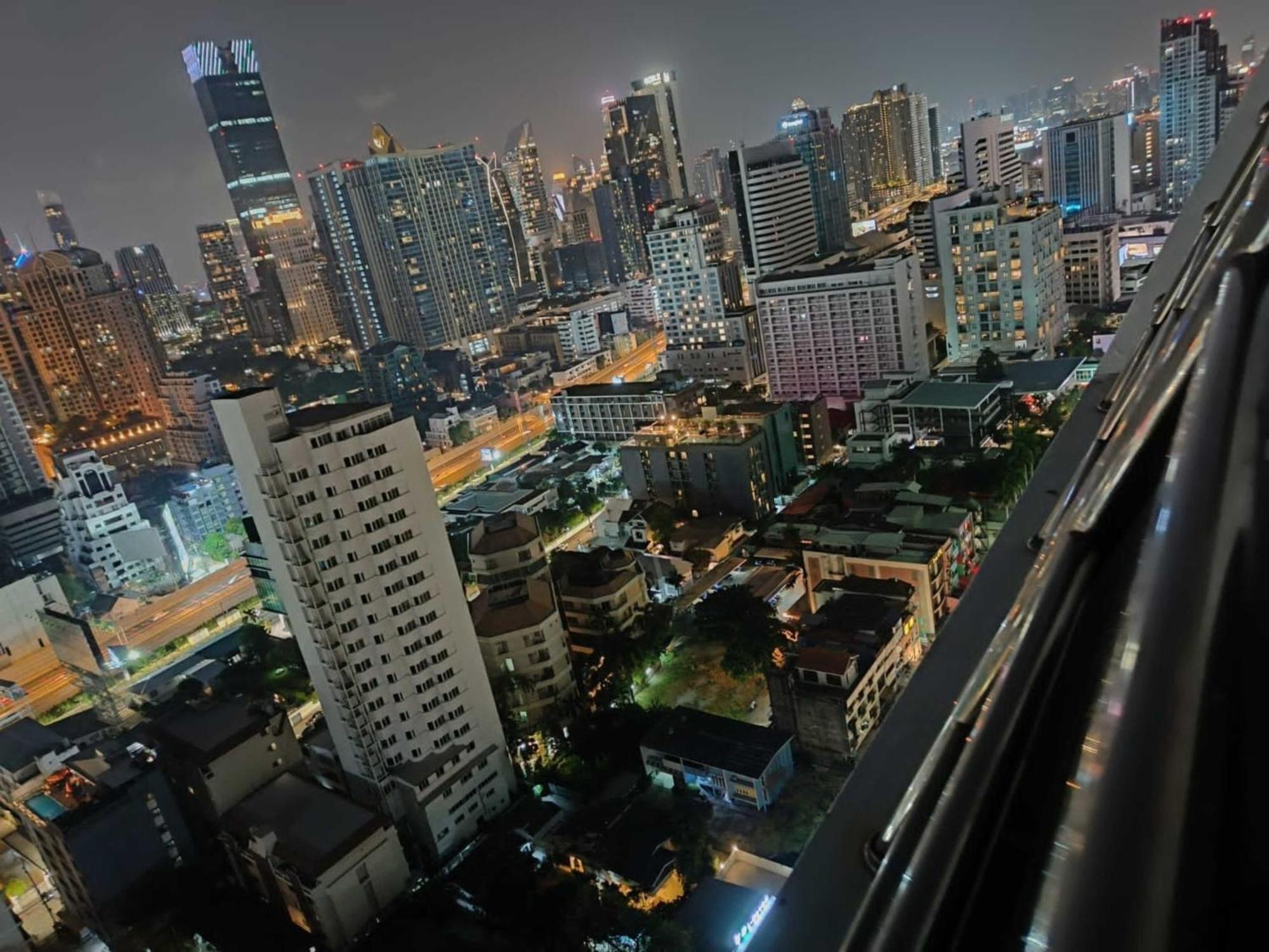 Omni Tower Sukhumvit Nana Direct Hotel Bangkok Eksteriør billede