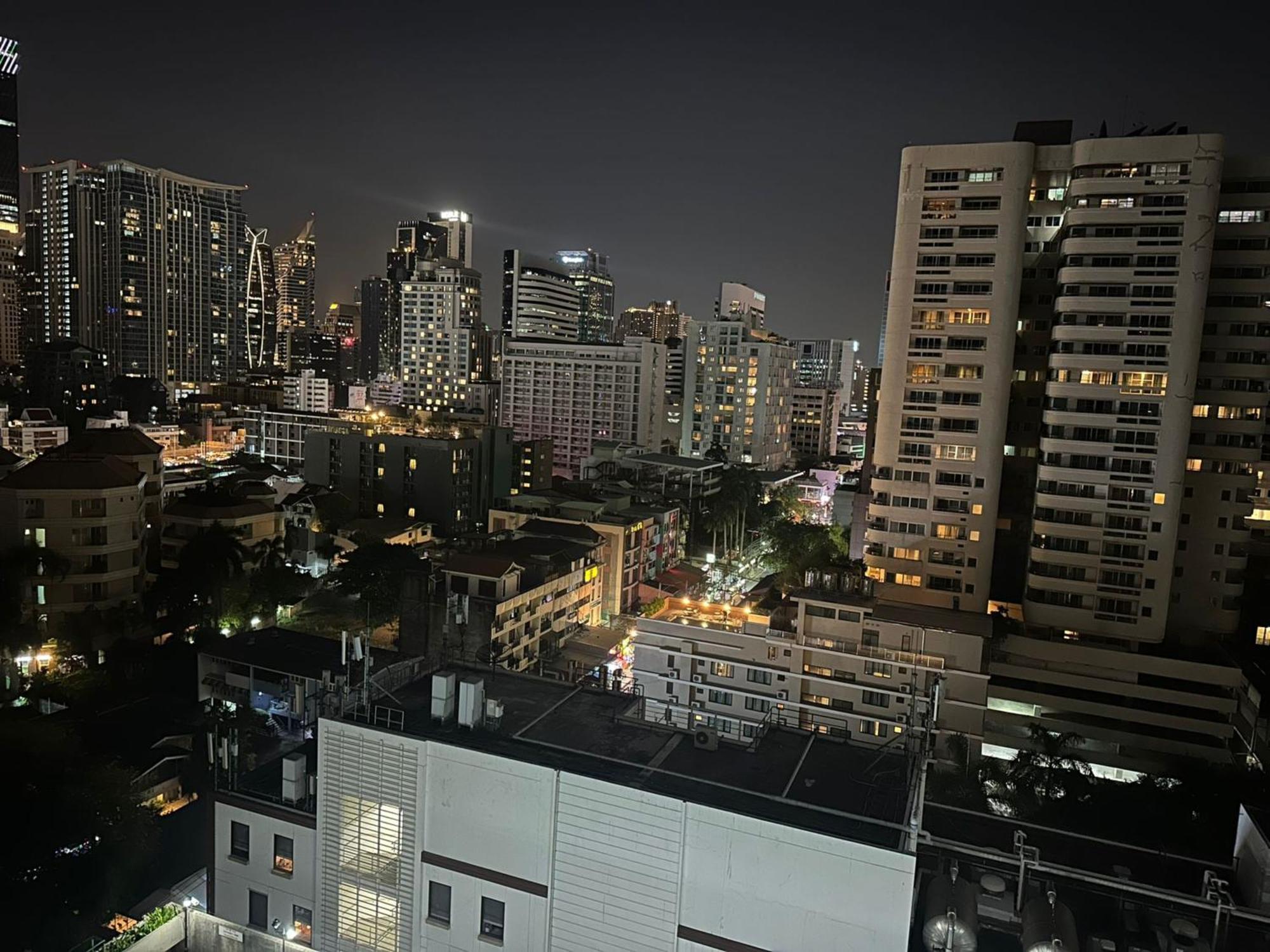 Omni Tower Sukhumvit Nana Direct Hotel Bangkok Eksteriør billede