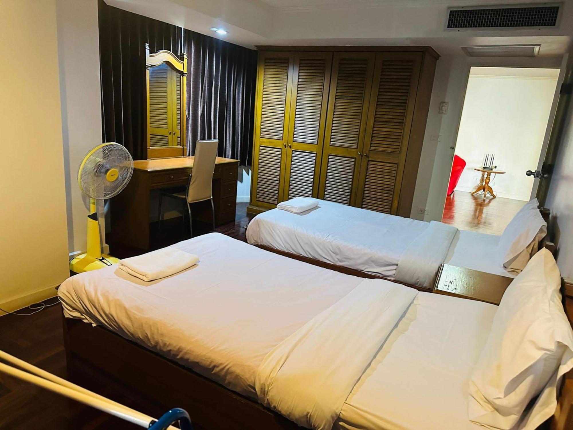 Omni Tower Sukhumvit Nana Direct Hotel Bangkok Eksteriør billede