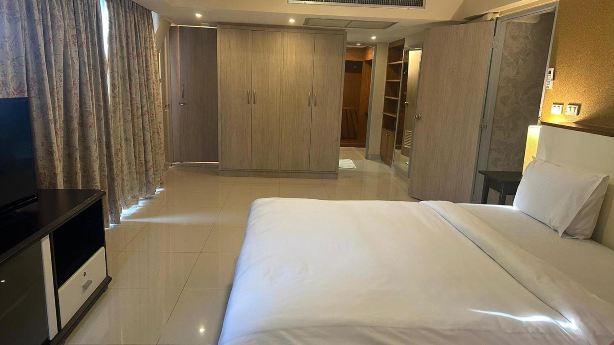 Omni Tower Sukhumvit Nana Direct Hotel Bangkok Eksteriør billede