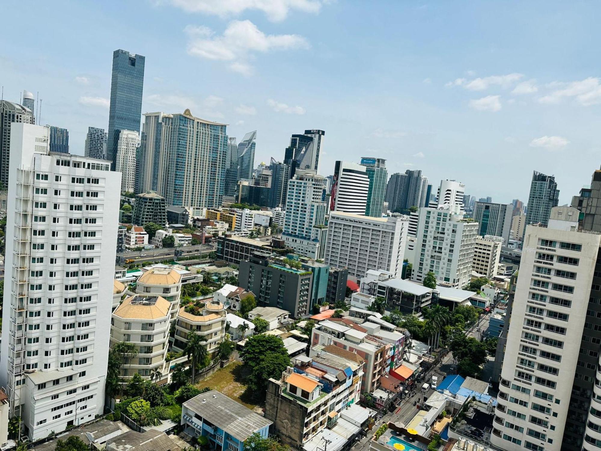 Omni Tower Sukhumvit Nana Direct Hotel Bangkok Eksteriør billede