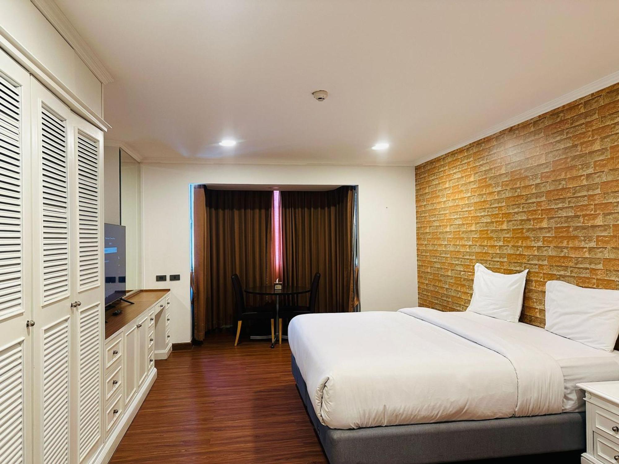 Omni Tower Sukhumvit Nana Direct Hotel Bangkok Eksteriør billede